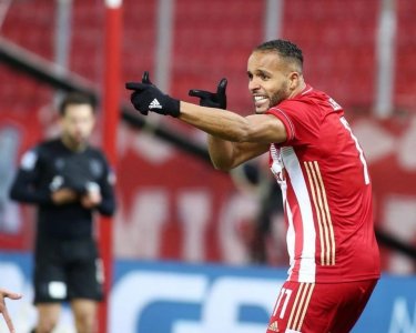 العرابي يناقش الدور الاقصائي الثاني لعصبة الابطال