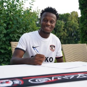 لماذا يتكتم شالك عن تفاصيل عقد إعارة حمزة منديل؟