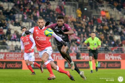 يونس عبد الحميد يقرر البقاء وإكمال العام المتبقي له رفقة رانس