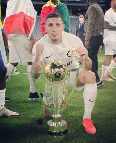 لاعب مغربي ينتقل لبطولة اليونان