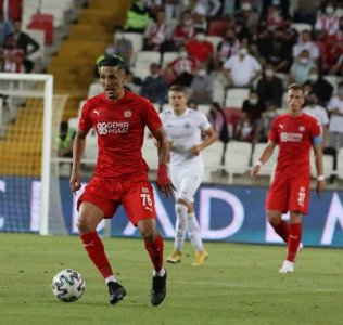 اقصائيات  كونفيرنس ليغ  : فجر عبر الى الدور الثالث