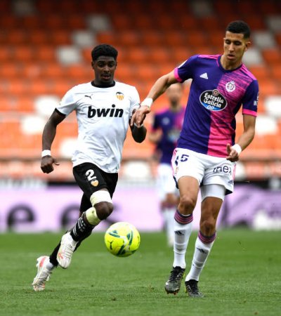 يميق رفض عروضا سعودية وبلد الوليد رفض عرضه الفرنسي