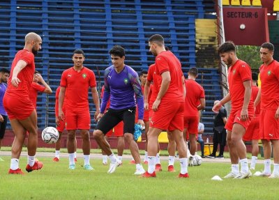 عاجل.. تصفيات مونديال 2022: المنتخب المغربي عالق في غينيا لكنه  آمن 