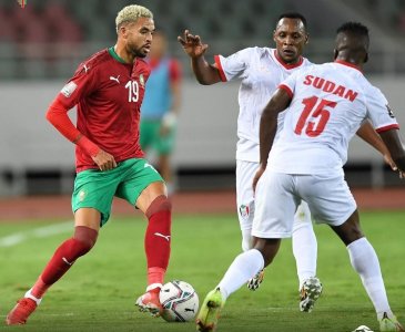 الجماهير الحاملة لجواز التلقيح تأمل حضور مباريات المنتخب الوطني