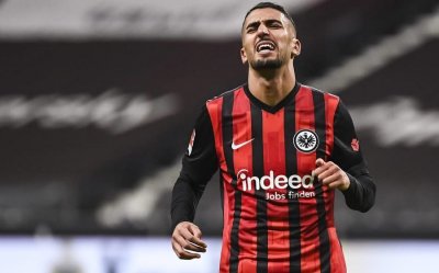 برقوق تفرج على فوز فرانكفورت من الإحتياط