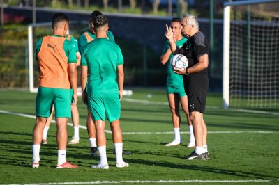 المنتخب الوطني يجري آخر حصة تدريبية