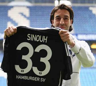 حارس المنتخب الوطني الأسبق: خاليلودزيتش بتجاهله لزياش ومزراوي سيكلفه رأسه