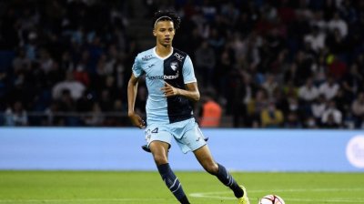 فرنسا حاولت إبعاد أمير ريتشاردسون عن الأولمبي المغربي