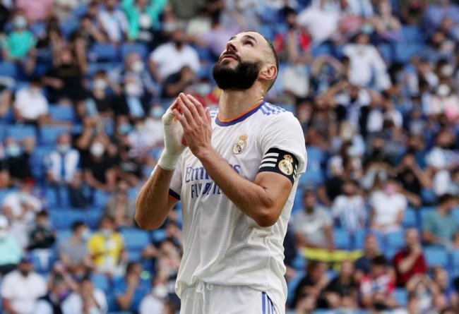 بنزيمة يحلم بالكرة الذهبية  منذ الصغر  !