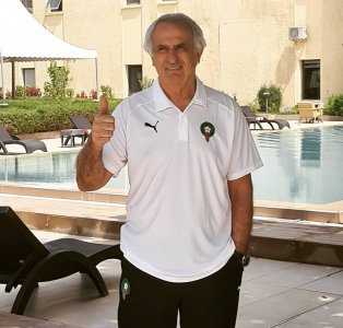 أخيرا عادت الابتسامة لخاليلودزيتش