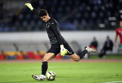 ياسين بونو: بدون اختبار