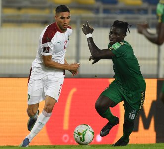 أشرف حكيمي: لعب باقتصاد