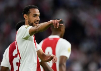 خاليلودزيتش متشبت بإبعاد مزراوي وزياش عن كأس إفريقيا