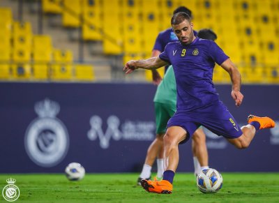 هل يستعيد حمد الله موقعه اليوم كلاعب أساسي في العصبة؟