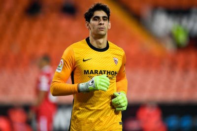 بونو يصفق وحيدا في الفوز