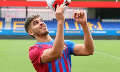 عبد الصمد الزلزولي يواصل التألق مع برشلونة