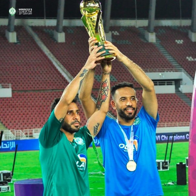 الرجاء يصرف 3 مليار و600 مليون سنتيم لصالح لاعبيه