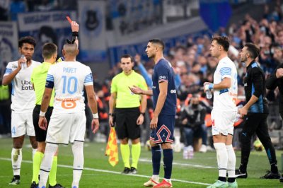 حكيمي ضحية الأسود الثالثة هذا الموسم