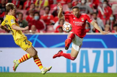 تاعرابت حمل قميص بنيفكا للمرة 100