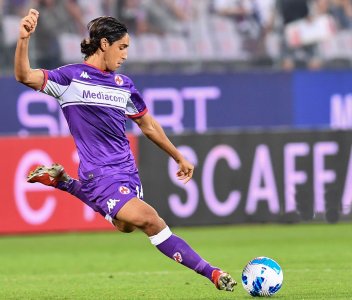 هل يواصل مالح توهجه مع  الفيولا  اليوم؟