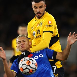 سايس وولفرهامبطون يتجهان بثبات نحو مراتب البريمرليغ الأولى