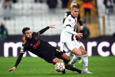 مزراوي بالعلامة الكاملة في عصبة الأبطال