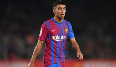 احتجاجات في برشلونة بسبب أخوماش!