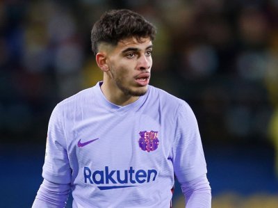 تشافي يشيد بأداء الموهبة المغربية