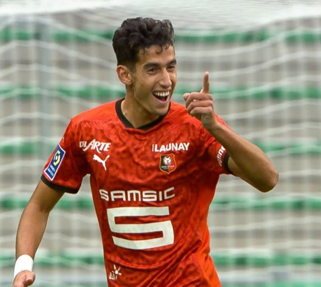 اكرد اجتاح اخضر سانت اتيان بالخماسية