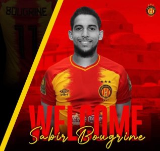 المغربي صابر بوكرين يوقع للترجي التونسي بعقد يمتد ثلاثة مواسم ونصف