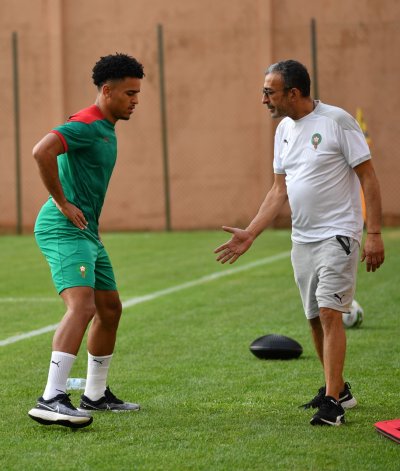 وأخيرا ريان مايي يظهر في تداريب الفريق الوطني