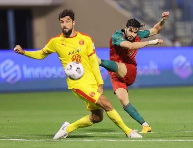 وليد أزارو مطلوب بناد قطري