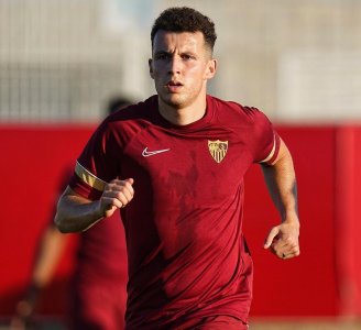 الإدريسي لن ينهي موسمه مع إشبيلية للمرة الثانية على التوالي