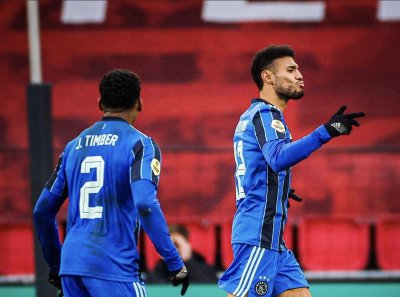 مزراوي أفضل لاعب في أجاكس