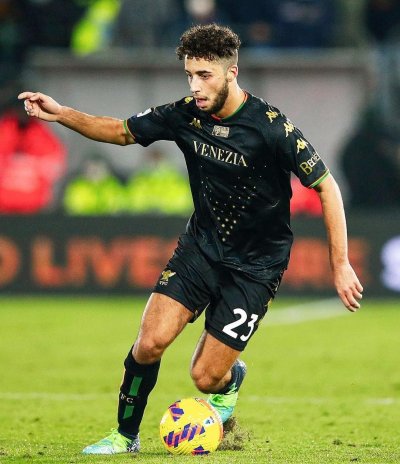 سفيان كيين يستسلم أمام نابولي