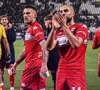 مدرب فيرونتينا: لم أوبخ أمرابط بل هنأته