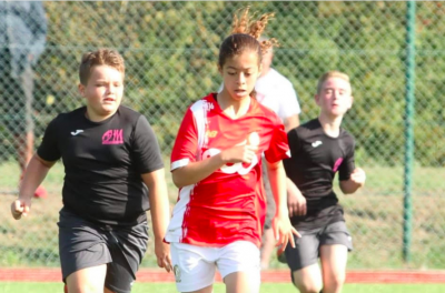 موهبة مغربية تمارس كرة القدم ببلجيكا ترغب في اللعب للمغرب