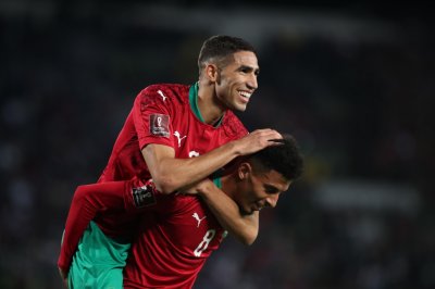 إحتفال خاص بأوناحي من الجماهير بمركب محمد الخامس