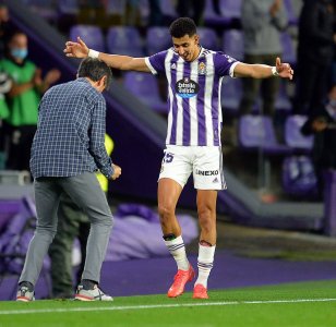 مدرب بلد الوليد يريد 3 من لاعبيه من ضمنهم يميق