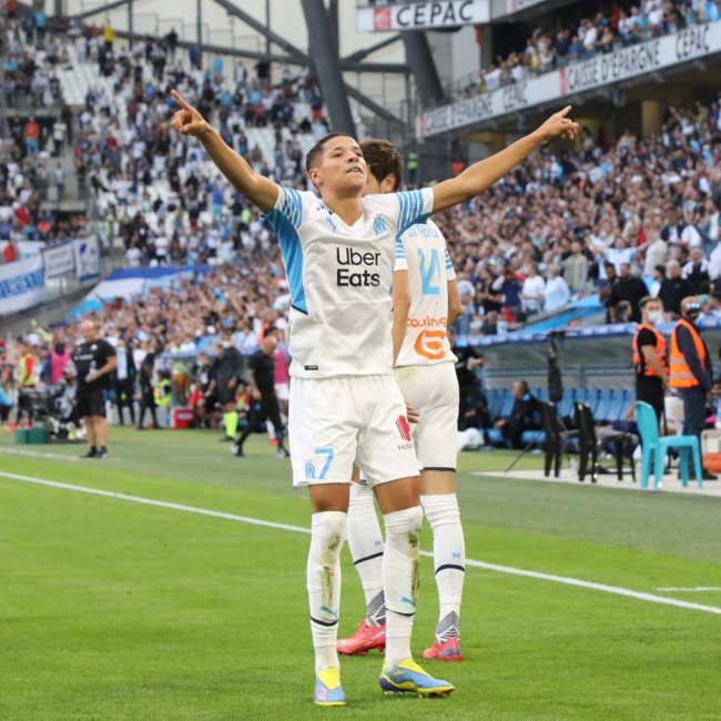 حارث.. 5 إضاءات في 6 مباريات