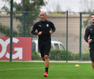 لقجع يتواصل مع حجي قبل ملاقاة خليلودزيتش