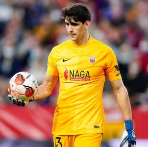 بونو أفضل لاعب امام فياريال