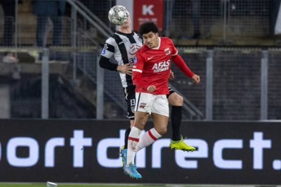 أبو خلال يتاهل لمباريات السد