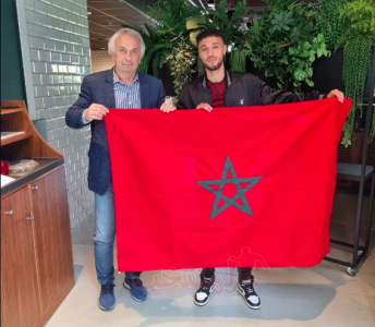 عاجل.. وبالصور.. الناخب الوطني يطوي صفحة الخلاف مع مزراوي