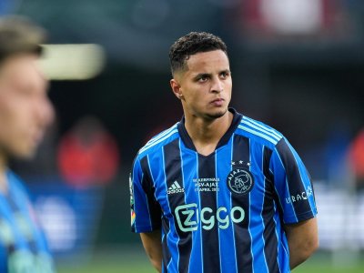 إريك تين هاغ: إحتارين وصلاح الدين مستقبل أجاكس