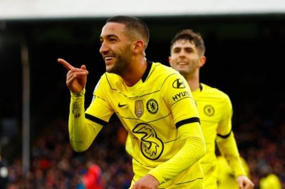 فان باستن يقترح زياش على يونايتد وتين هاغ يرد بغموض