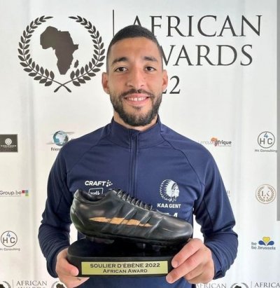 تيسودالي عانق حذاء ابين لافضل لاعب افريقي