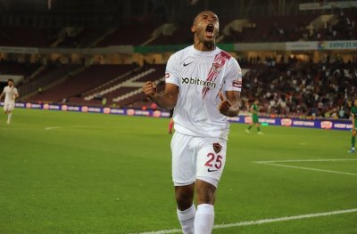 الكعبي ودع الموسم بثنائية ثانية في الموسم