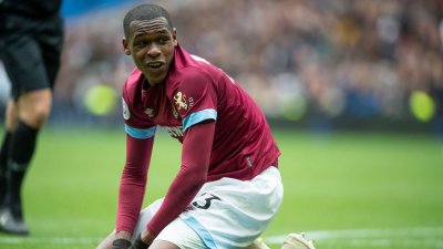 عيسى ديوب لن يلعب مع الأسود