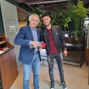 مفاجآت في لائحة وحيد